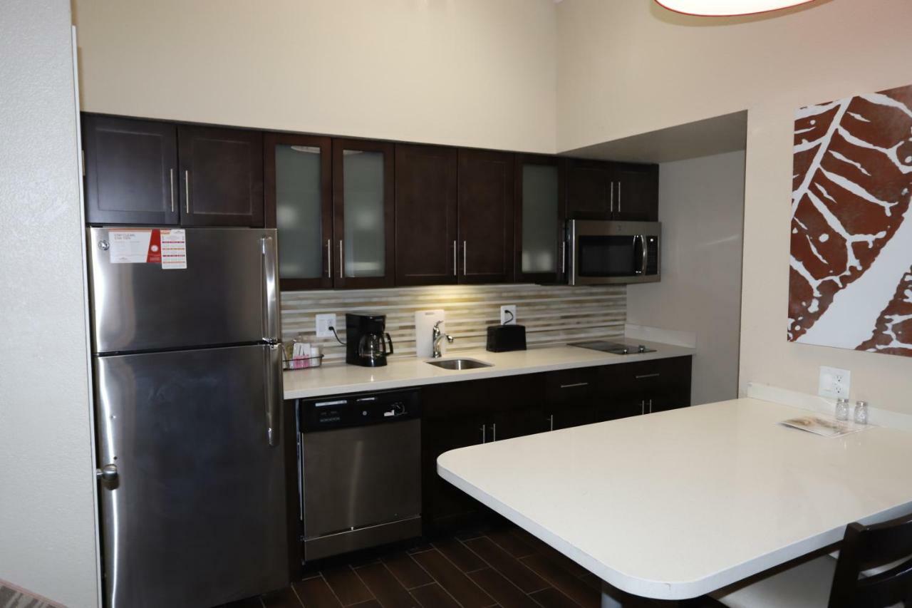 Hawthorn Suites By Wyndham Detroit Southfield Bagian luar foto