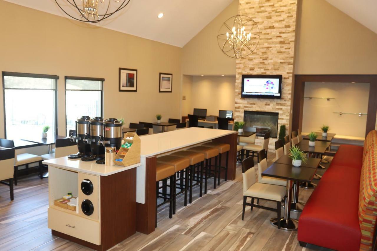 Hawthorn Suites By Wyndham Detroit Southfield Bagian luar foto