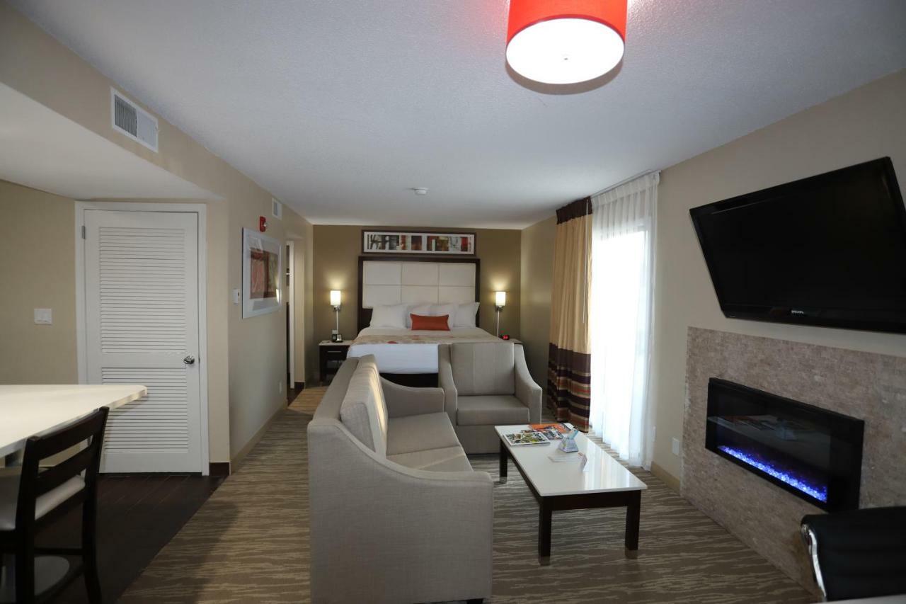 Hawthorn Suites By Wyndham Detroit Southfield Bagian luar foto